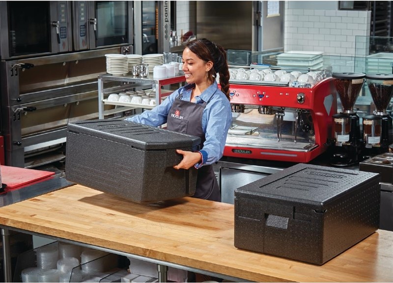  Cambro Conteneur EPP &agrave; large poign&eacute;es GN 1/1 &agrave; ouverture sur le dessus 46 Litres 