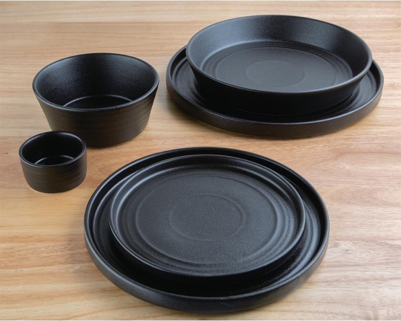  Olympia Assiettes plates rondes textur&eacute;es Cavolo noires 270mm (lot de 4) 
