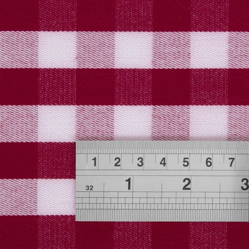  Mitre Comfort Nappe carrée à carreaux rouges en polyester Gingham 1780 x 1780mm 